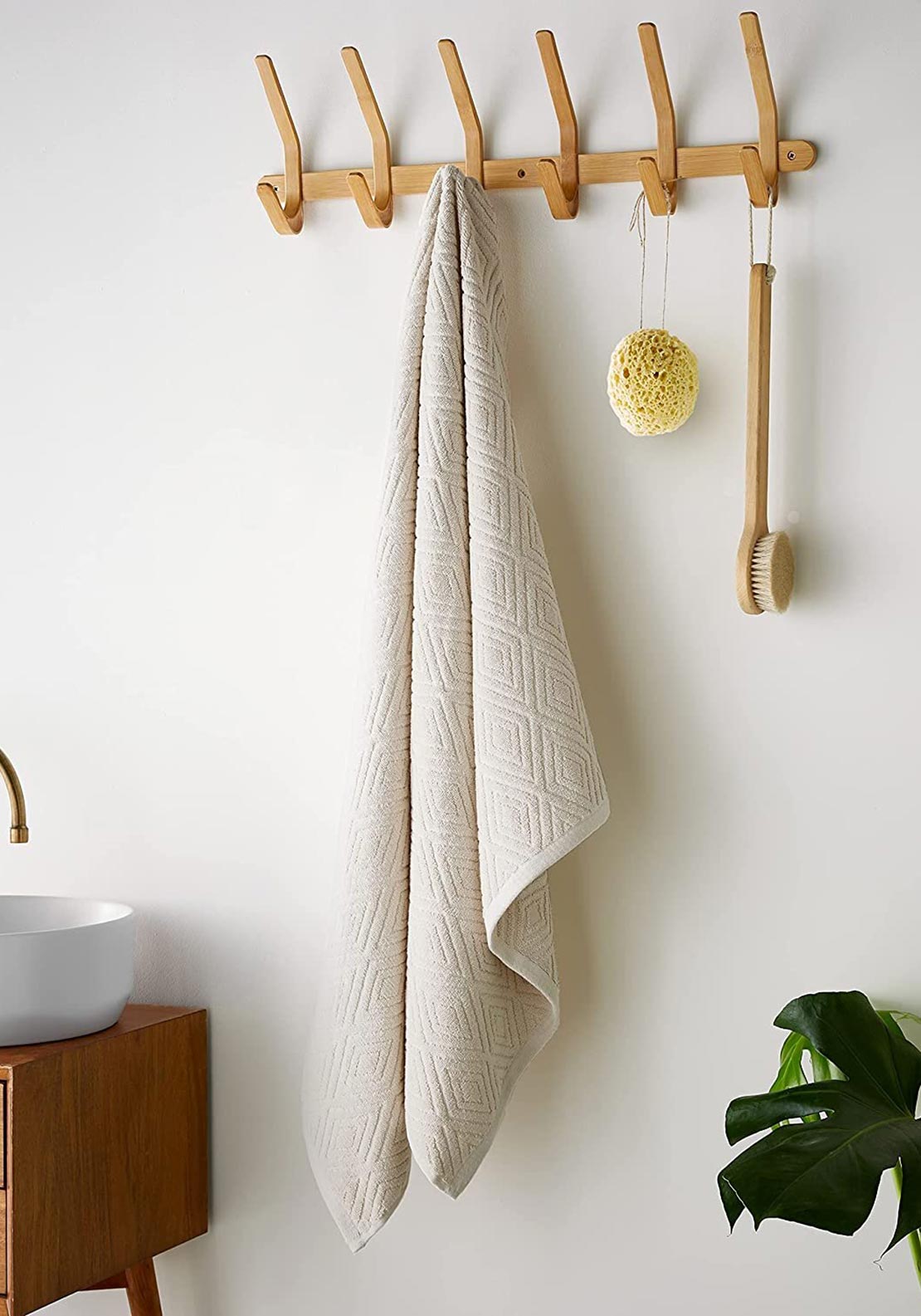 Catherine Lansfield Diamond Geometric Sculpted Towel, Natural