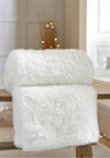 Deyongs Rochester Luxury Faux Fur Throw, Cream