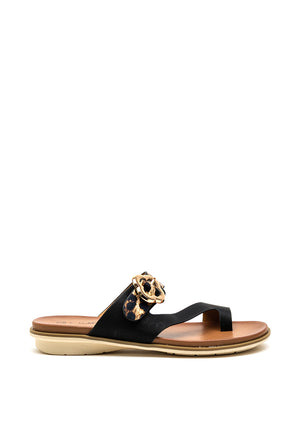 Lunar Larkin Toe Loop Sandals, Black