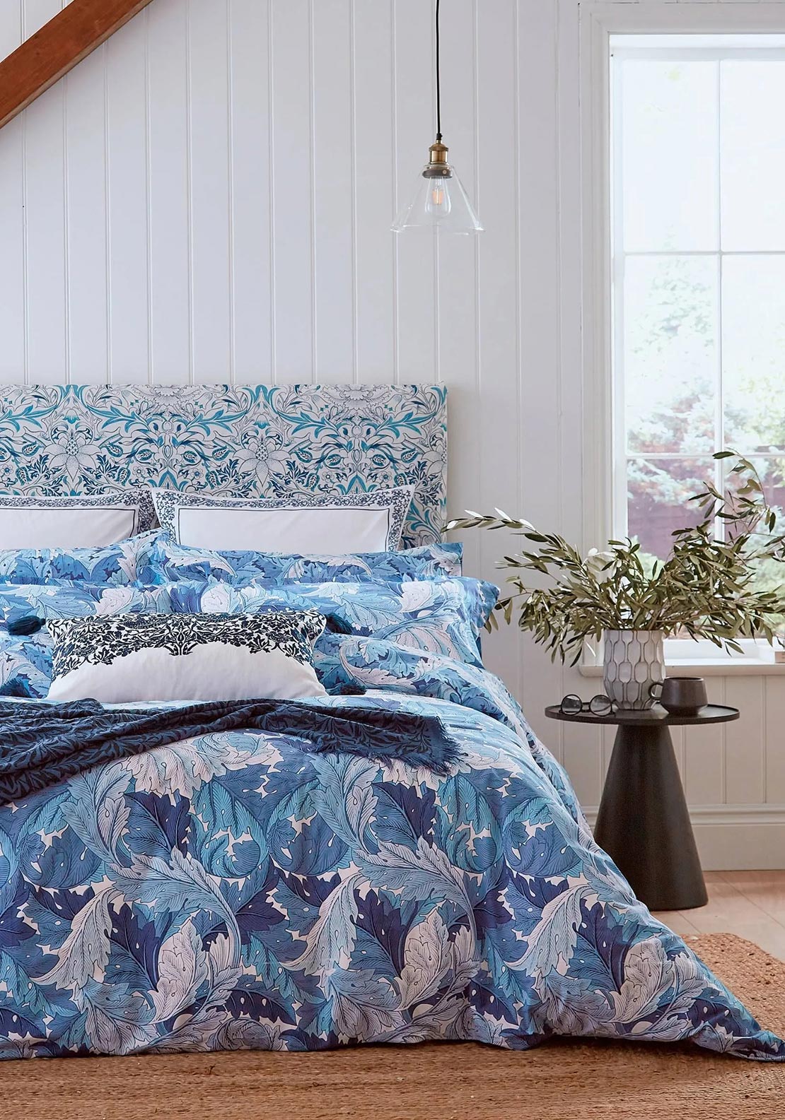 Morris & Co Acanthus Duvet Cover, Woad