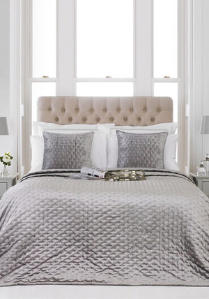 Paoletti Moonlight Bedspread, Silver
