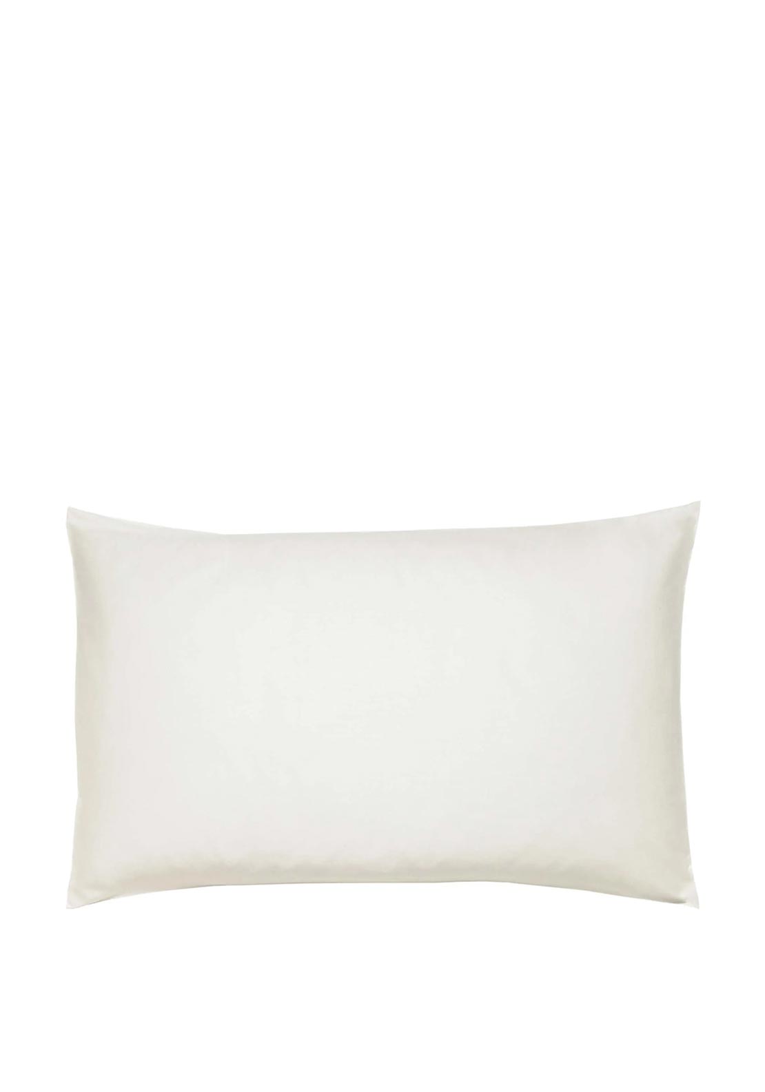 Peacock Blue Hotel 220 TC Standard Pillowcase Pair, Ivory