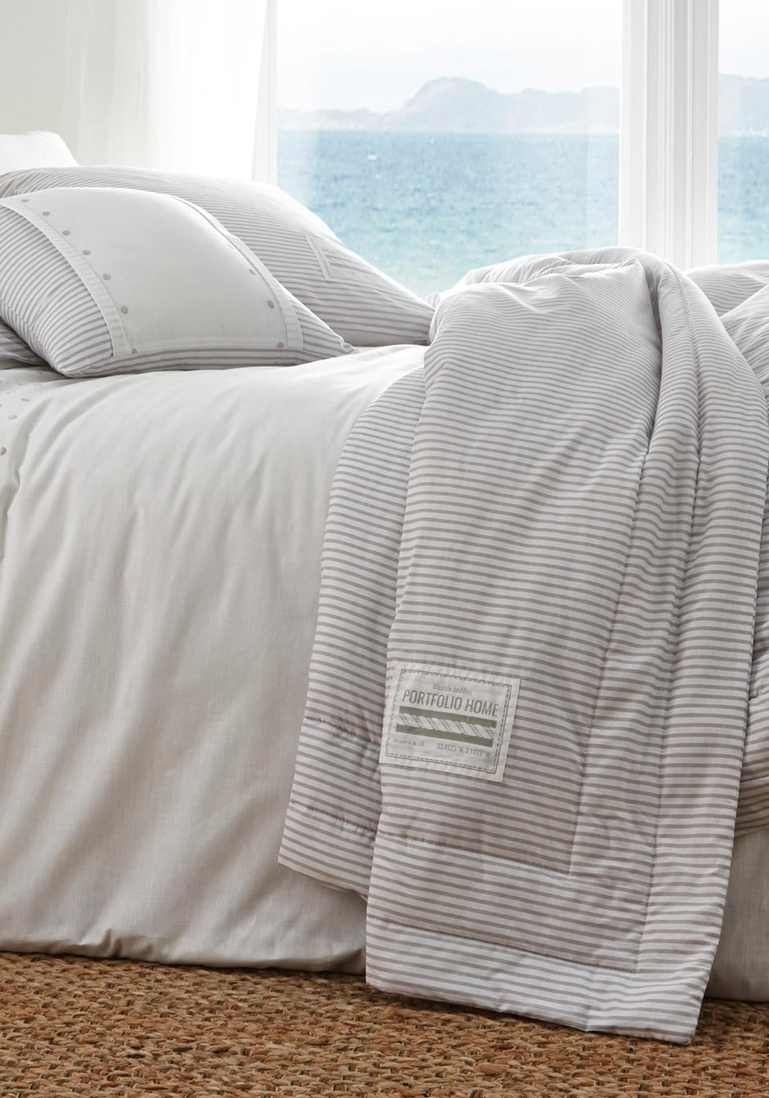 Portfolio New England Bed Throw, Grey