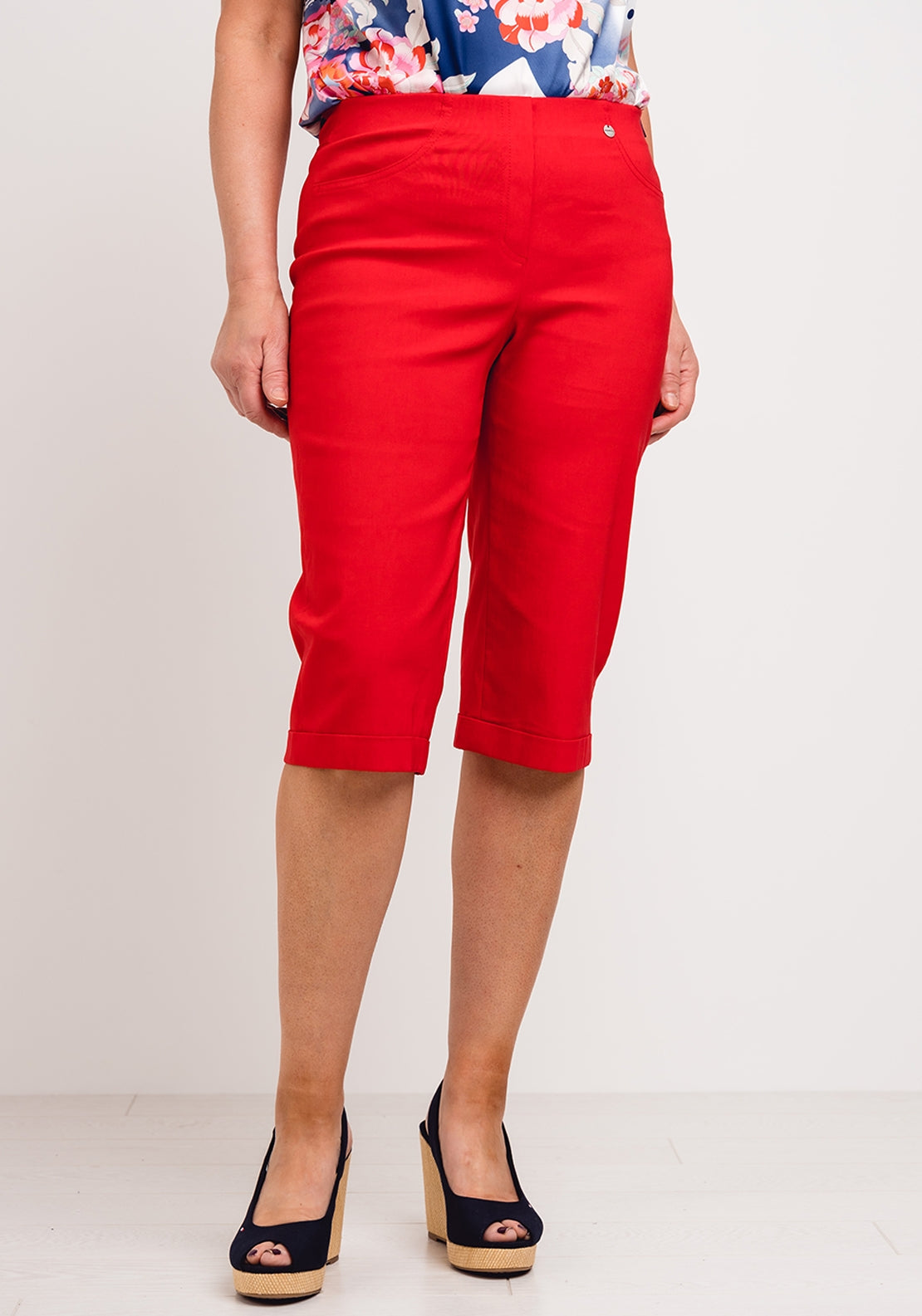 Robell Bella 05 Slim Knee Length Shorts, Red