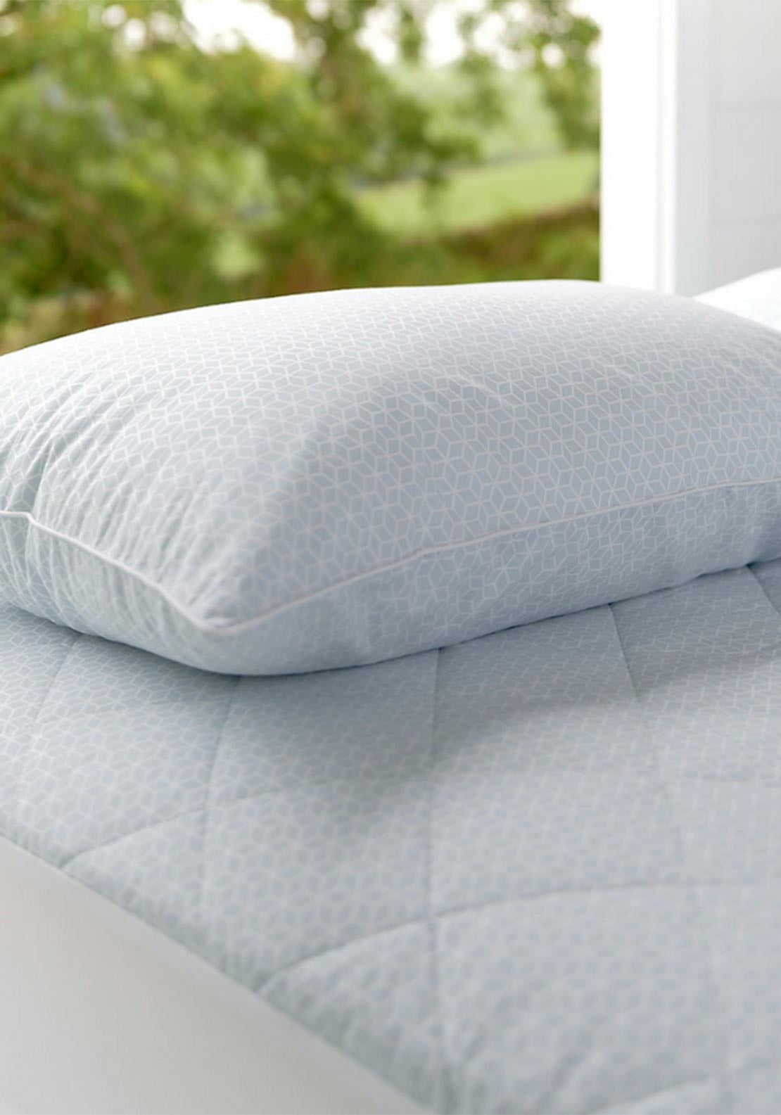 The Fine Bedding Company Smart Temperature Pillow