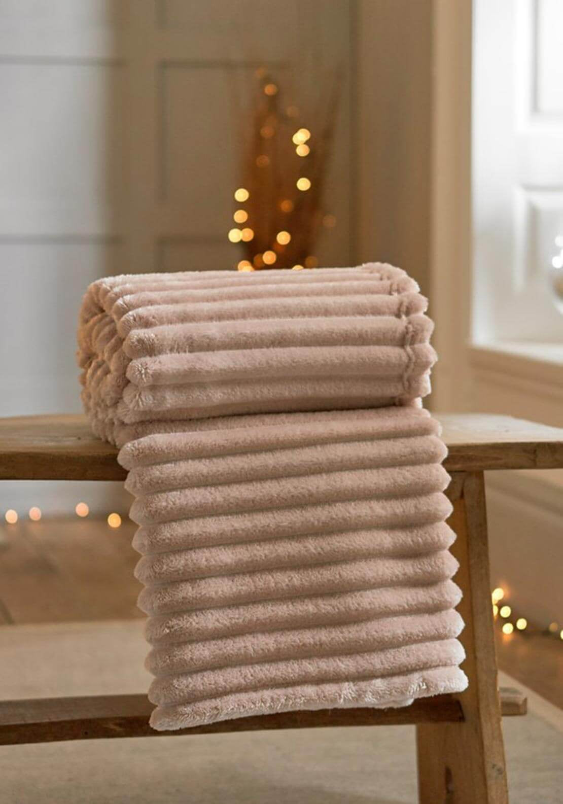 Deyongs Radley Luxury Plush Throw, Blush